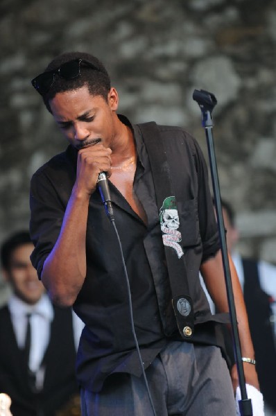 Black Joe Lewis and the Honeybears at Stubb's BarBQ