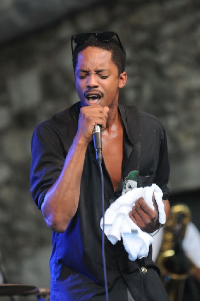 Black Joe Lewis and the Honeybears at Stubb's BarBQ