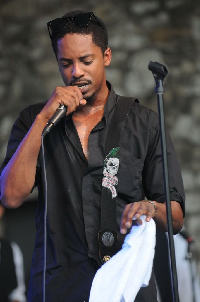 Black Joe Lewis and the Honeybears at Stubb's BarBQ