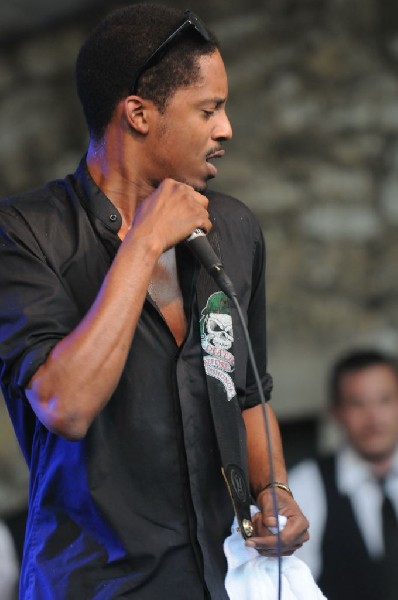 Black Joe Lewis and the Honeybears at Stubb's BarBQ