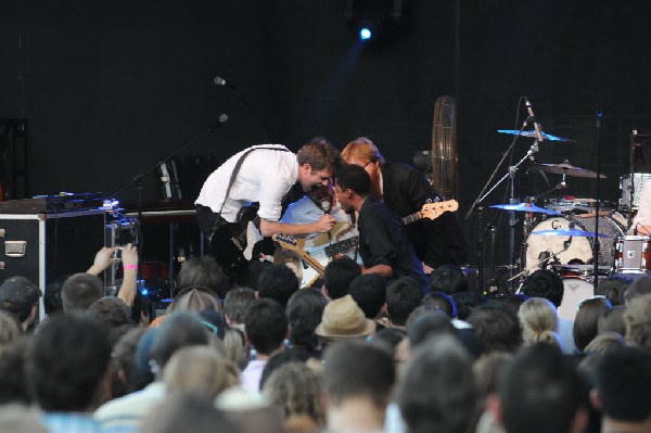 Black Joe Lewis and the Honeybears at Stubb's BarBQ