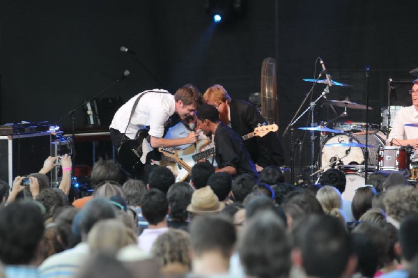 Black Joe Lewis and the Honeybears at Stubb's BarBQ