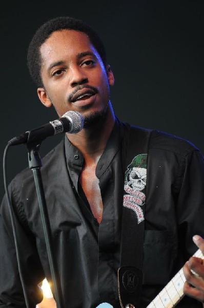 Black Joe Lewis and the Honeybears at Stubb's BarBQ