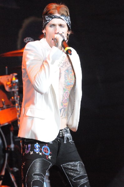 Buck Cherry at the Verizon Wireless Amphitheater, Selma, Texas