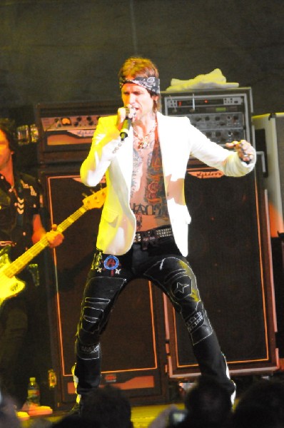 Buck Cherry at the Verizon Wireless Amphitheater, Selma, Texas