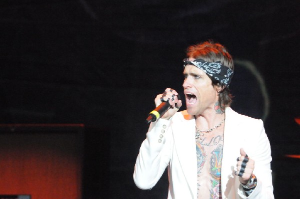 Buck Cherry at the Verizon Wireless Amphitheater, Selma, Texas