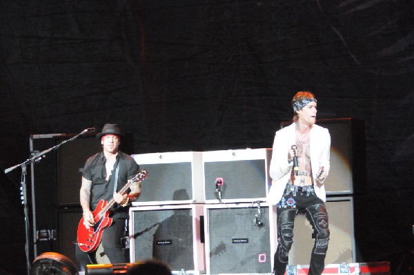 Buck Cherry at the Verizon Wireless Amphitheater, Selma, Texas