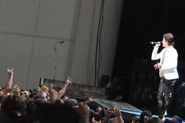 Buck Cherry at the Verizon Wireless Amphitheater, Selma, Texas