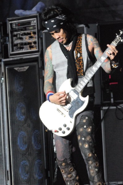 Buck Cherry at the Verizon Wireless Amphitheater, Selma, Texas