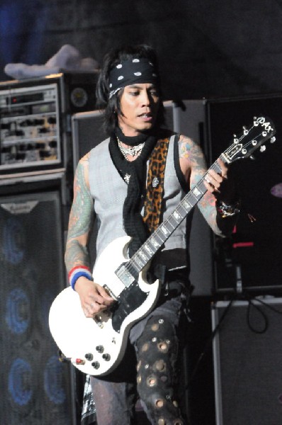 Buck Cherry at the Verizon Wireless Amphitheater, Selma, Texas