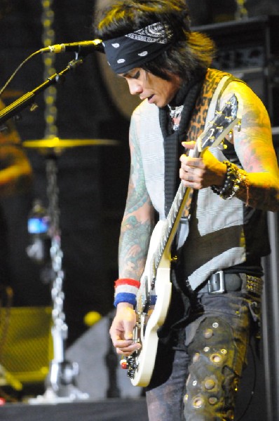 Buck Cherry at the Verizon Wireless Amphitheater, Selma, Texas