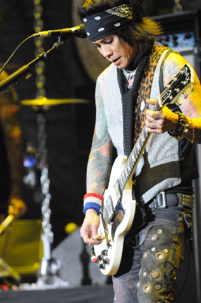 Buck Cherry at the Verizon Wireless Amphitheater, Selma, Texas