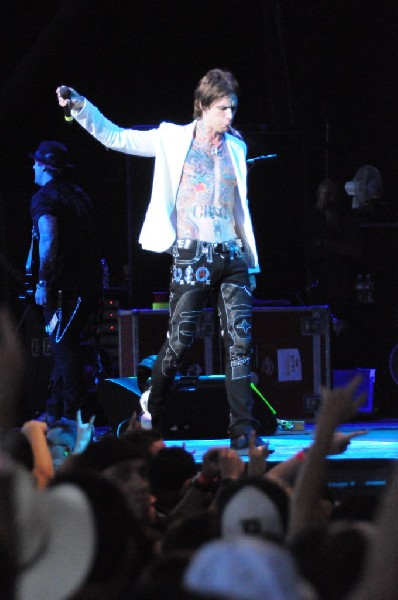 Buck Cherry at the Verizon Wireless Amphitheater, Selma, Texas