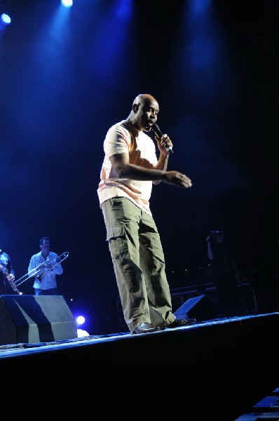 Carlos Santana at the Verizon Wireless Amphitheater