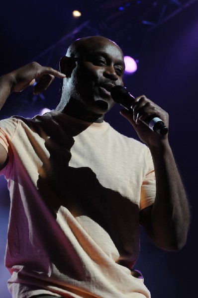 Carlos Santana at the Verizon Wireless Amphitheater