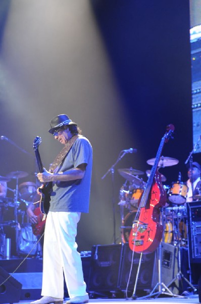 Carlos Santana at the Verizon Wireless Amphitheater