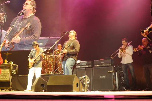 Carlos Santana at the Verizon Wireless Amphitheater