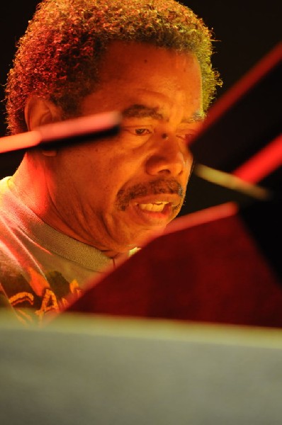 Carlos Santana at the Verizon Wireless Amphitheater