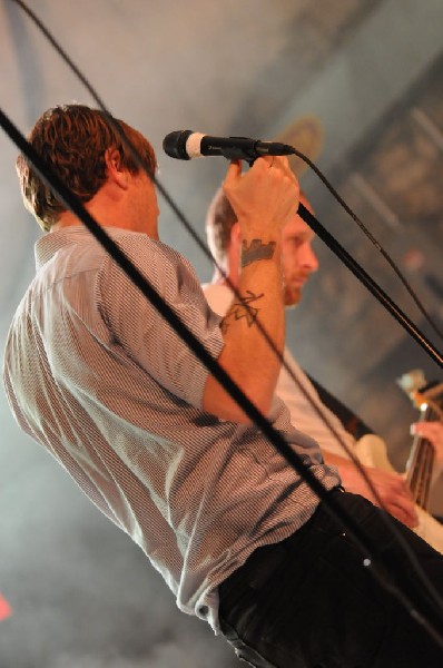 Cold War Kids at Stubb's BarBQ, Austin, Texas April 1, 2011 - photo by jeff