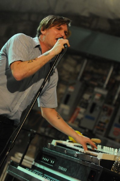 Cold War Kids at Stubb's BarBQ, Austin, Texas April 1, 2011 - photo by jeff