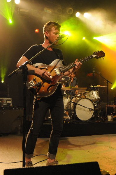 Cold War Kids at Stubb's BarBQ, Austin, Texas April 1, 2011 - photo by jeff