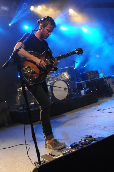 Cold War Kids at Stubb's BarBQ, Austin, Texas April 1, 2011 - photo by jeff