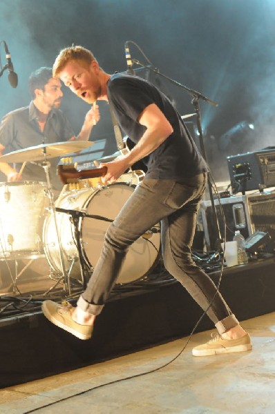 Cold War Kids at Stubb's BarBQ, Austin, Texas April 1, 2011 - photo by jeff