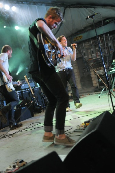 Cold War Kids at Stubb's BarBQ, Austin, Texas April 1, 2011 - photo by jeff