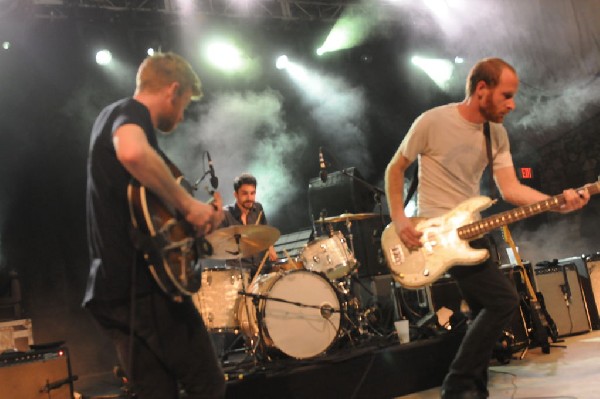 Cold War Kids at Stubb's BarBQ, Austin, Texas April 1, 2011 - photo by jeff