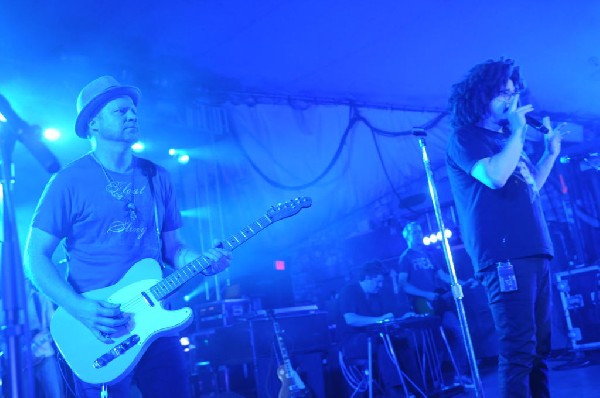 Counting Crows at Stubb's BarBQ, Austin, TX 11/10/12 - photo by Jeff Barrin