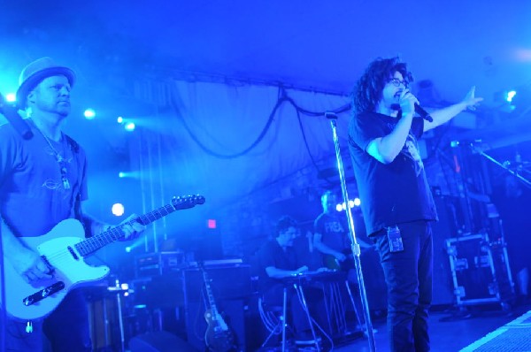 Counting Crows at Stubb's BarBQ, Austin, TX 11/10/12 - photo by Jeff Barrin