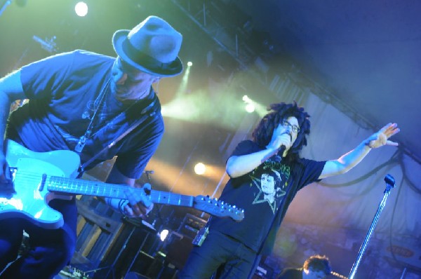 Counting Crows at Stubb's BarBQ, Austin, TX 11/10/12 - photo by Jeff Barrin