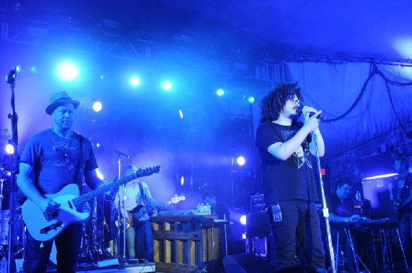 Counting Crows at Stubb's BarBQ, Austin, TX 11/10/12 - photo by Jeff Barrin