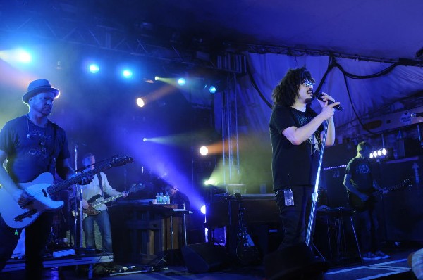 Counting Crows at Stubb's BarBQ, Austin, TX 11/10/12 - photo by Jeff Barrin