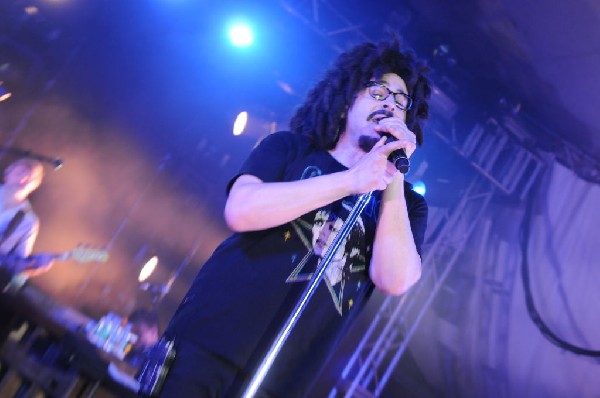 Counting Crows at Stubb's BarBQ, Austin, TX 11/10/12 - photo by Jeff Barrin