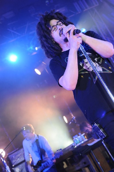 Counting Crows at Stubb's BarBQ, Austin, TX 11/10/12 - photo by Jeff Barrin