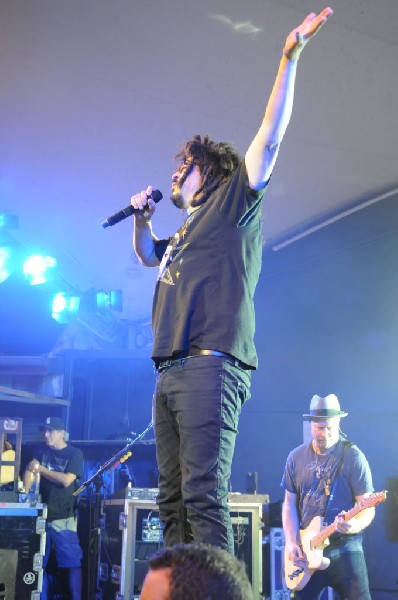 Counting Crows at Stubb's BarBQ, Austin, TX 11/10/12 - photo by Jeff Barrin