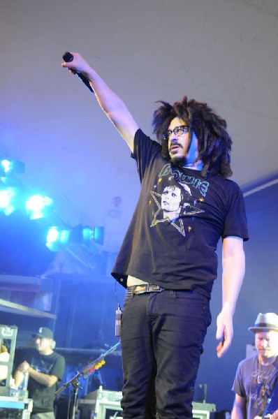 Counting Crows at Stubb's BarBQ, Austin, TX 11/10/12 - photo by Jeff Barrin