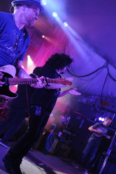 Counting Crows at Stubb's BarBQ, Austin, TX 11/10/12 - photo by Jeff Barrin