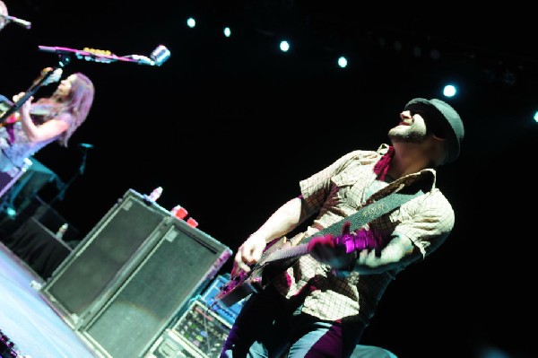 Cowboy Mouth at ACL Live at the Moody Theater, Austin, Texas 12/28/2011 - p