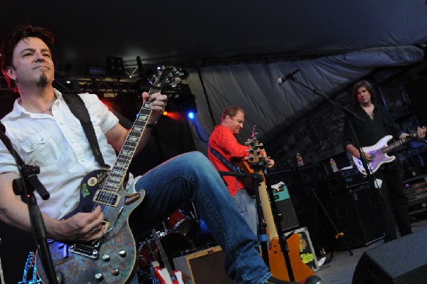 Cracker at Stubb's BarBQ, Austin, Texas 06/10/10 - photo by Jeff Barringer