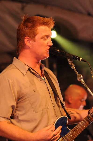 Them Crooked Vultures at Stubb's BarBQ, Austin, Texas - 10/01/09