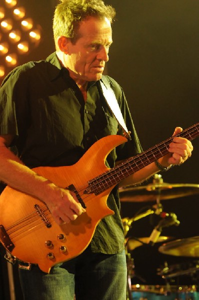 Them Crooked Vultures at Stubb's BarBQ, Austin, Texas - 10/01/09