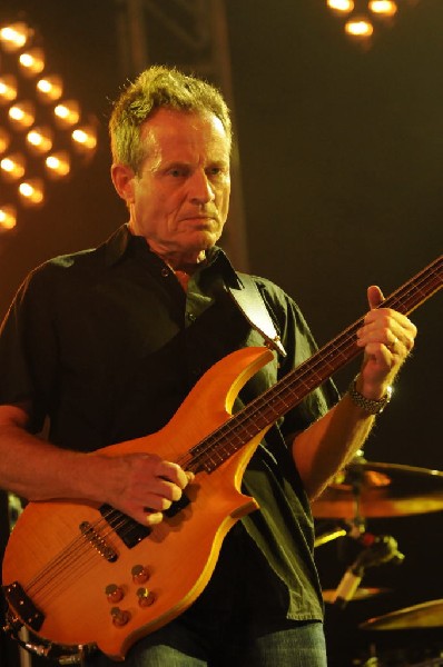 Them Crooked Vultures at Stubb's BarBQ, Austin, Texas - 10/01/09