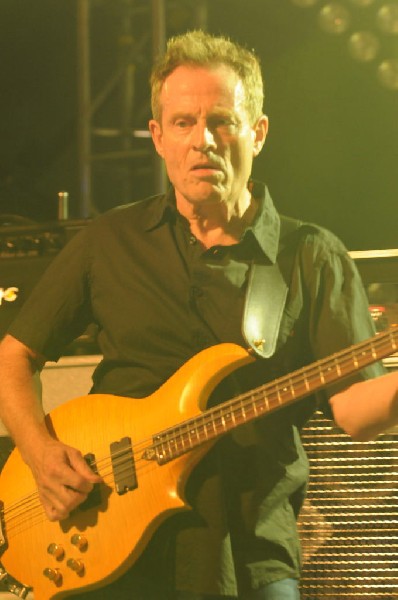 Them Crooked Vultures at Stubb's BarBQ, Austin, Texas - 10/01/09