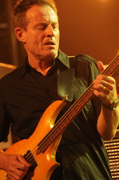 Them Crooked Vultures at Stubb's BarBQ, Austin, Texas - 10/01/09