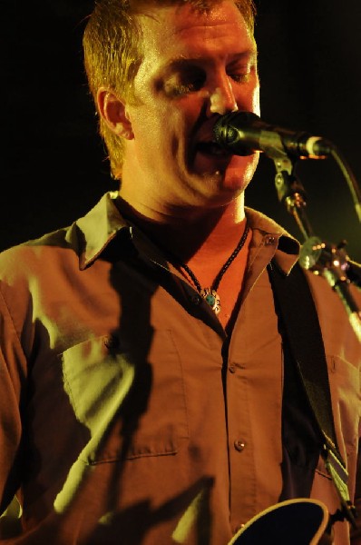 Them Crooked Vultures at Stubb's BarBQ, Austin, Texas - 10/01/09