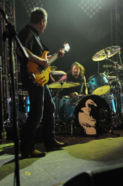 Them Crooked Vultures at Stubb's BarBQ, Austin, Texas - 10/01/09