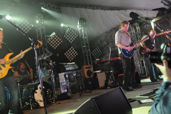 Them Crooked Vultures at Stubb's BarBQ, Austin, Texas - 10/01/09