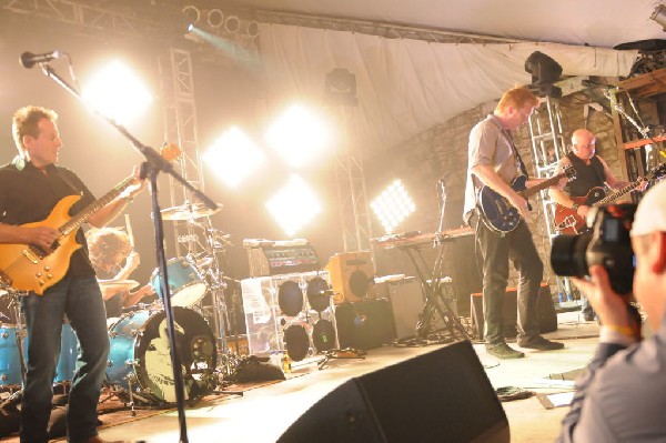 Them Crooked Vultures at Stubb's BarBQ, Austin, Texas - 10/01/09